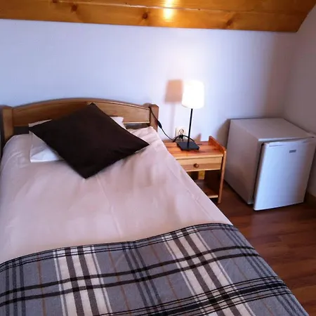 Bed & Breakfast Stop